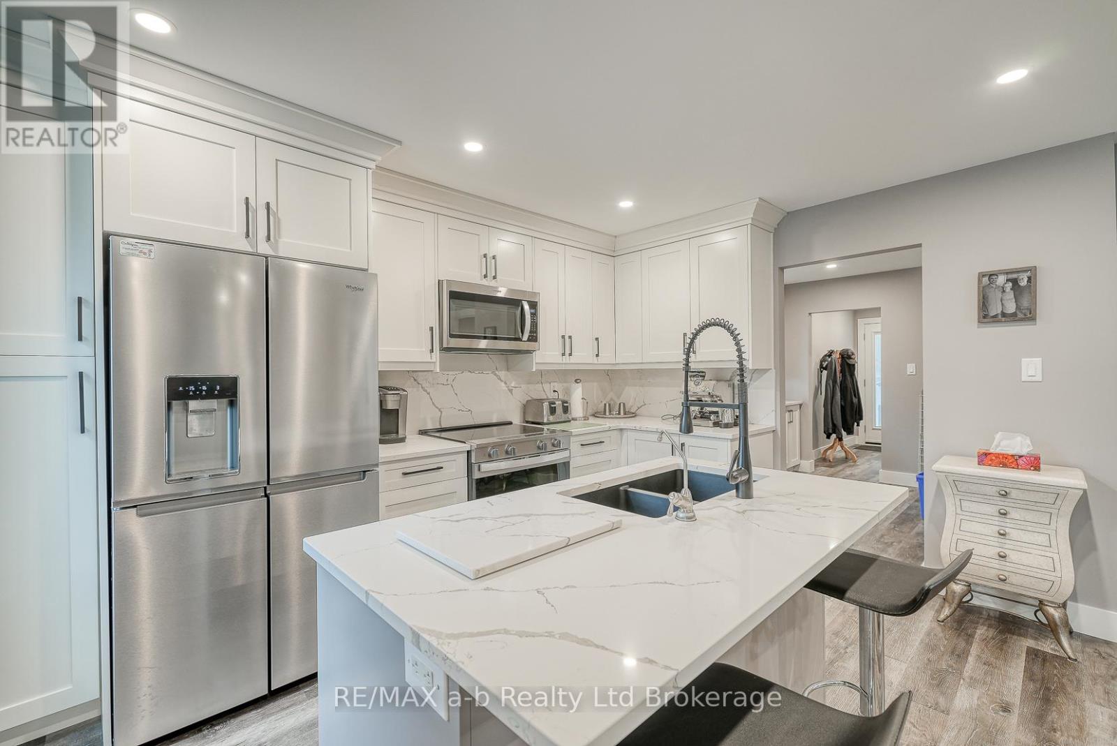 62 William Street, Ingersoll, Ontario  N5C 1M5 - Photo 11 - X12319723