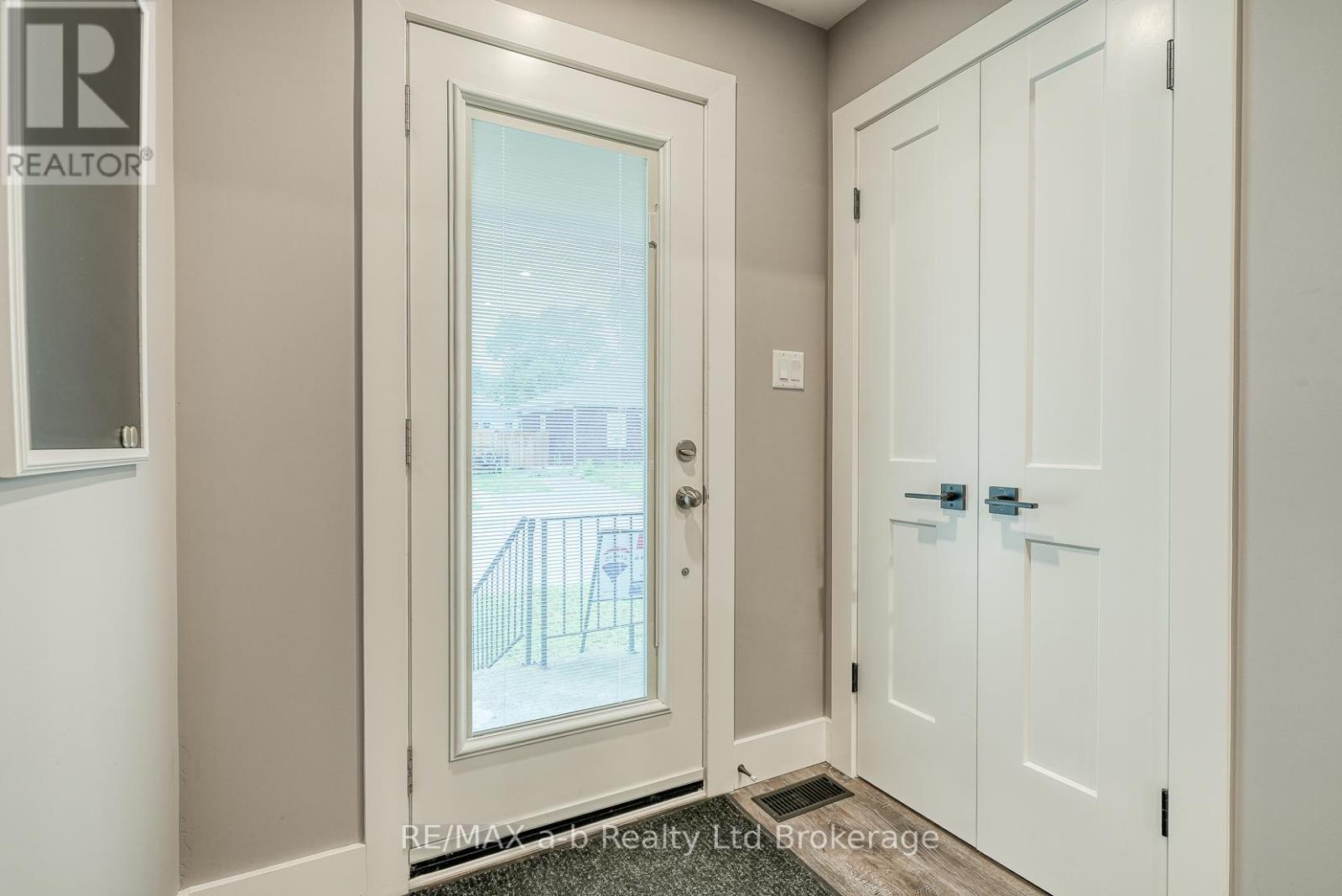 62 William Street, Ingersoll, Ontario  N5C 1M5 - Photo 4 - X12319723