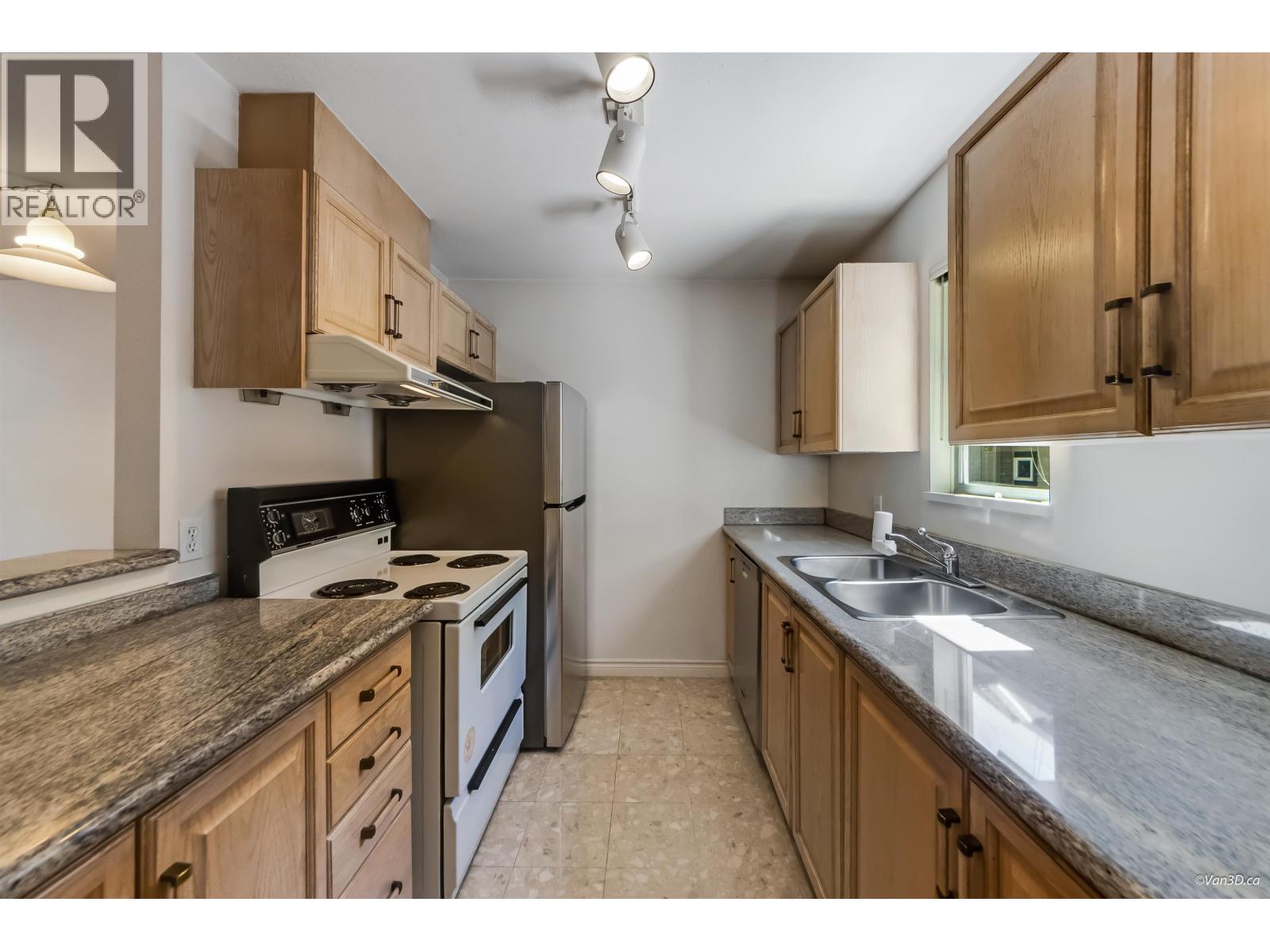 202 3938 Albert Street, Burnaby, British Columbia  V5C 2E1 - Photo 13 - R3030349