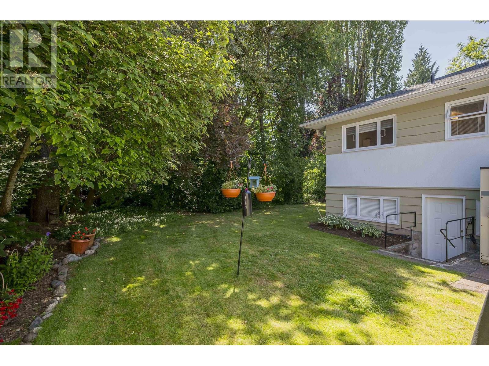 541 Cochrane Avenue, Coquitlam, British Columbia  V3J 2A3 - Photo 20 - R3031817