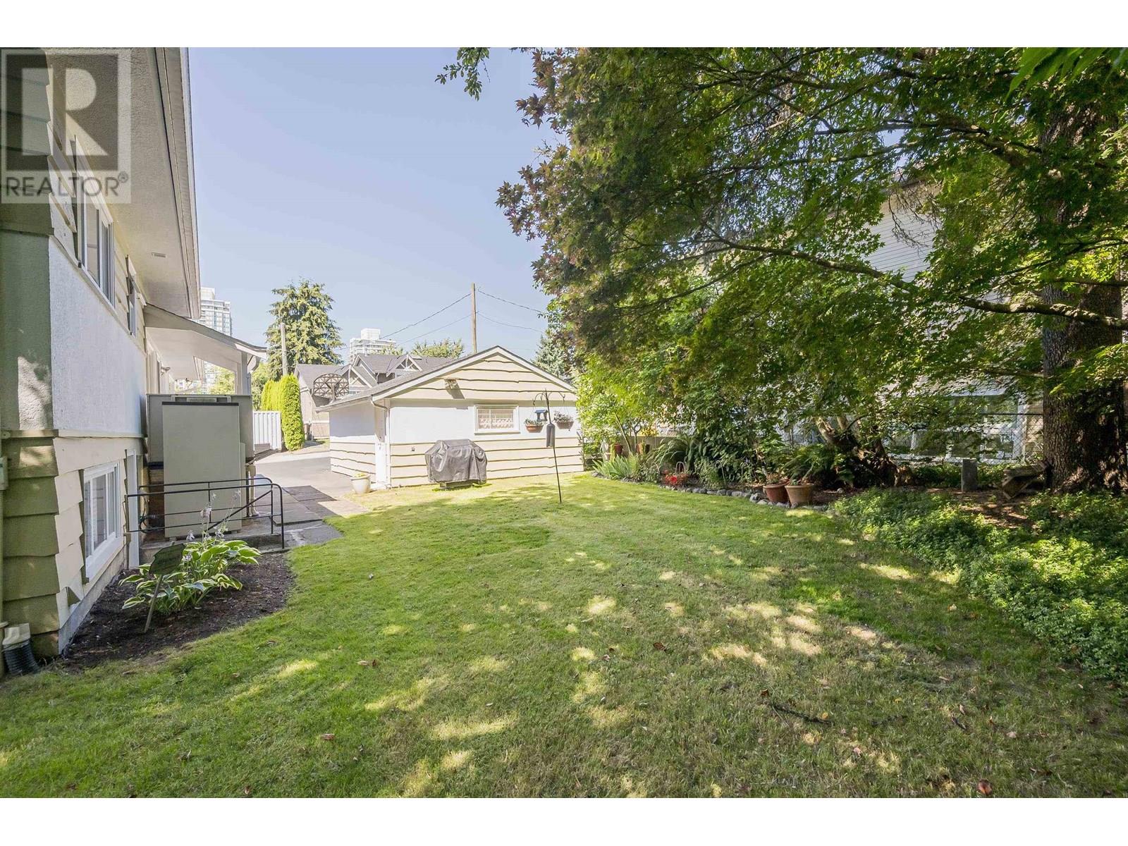 541 Cochrane Avenue, Coquitlam, British Columbia  V3J 2A3 - Photo 18 - R3031817
