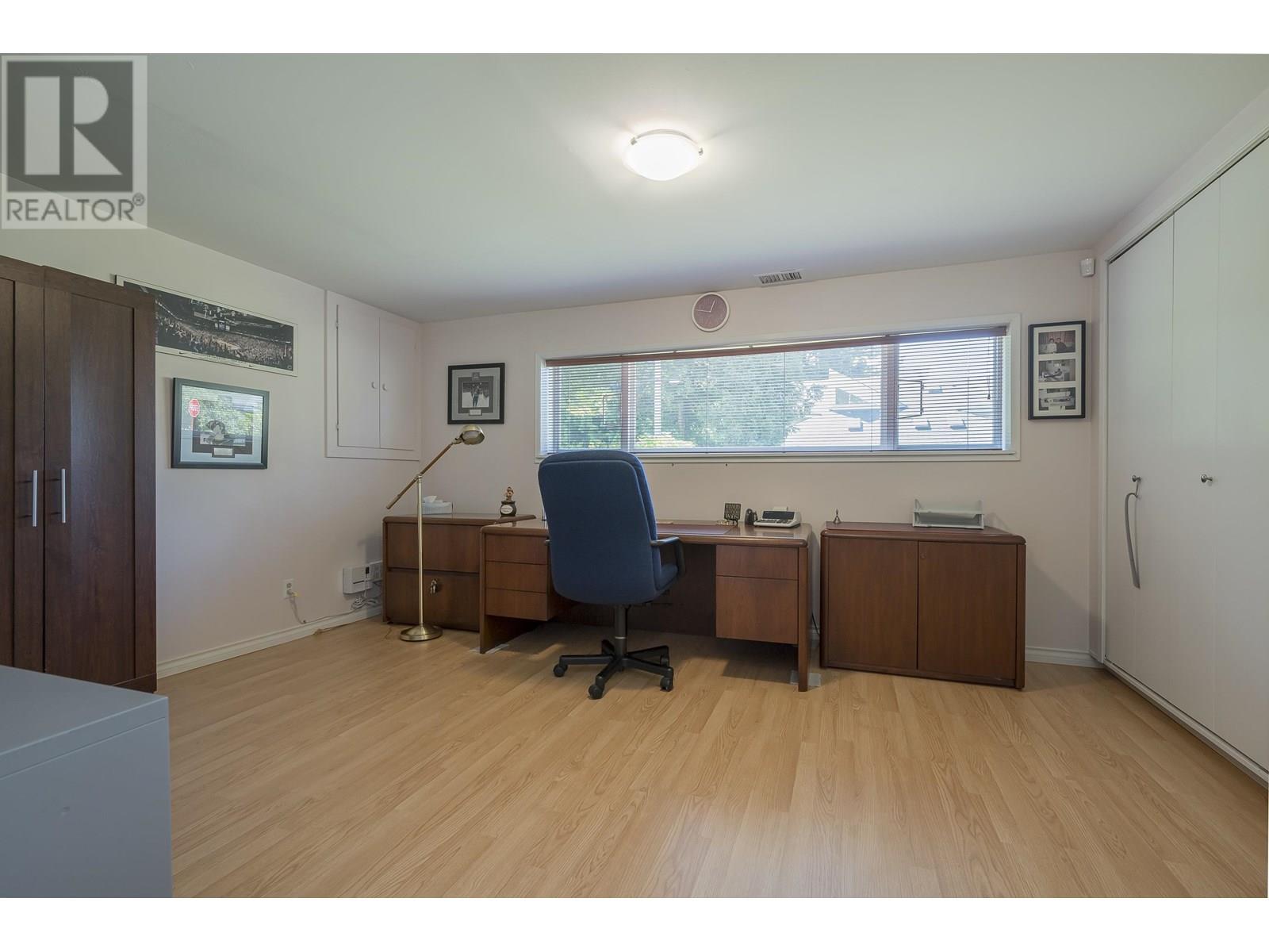541 Cochrane Avenue, Coquitlam, British Columbia  V3J 2A3 - Photo 32 - R3031817