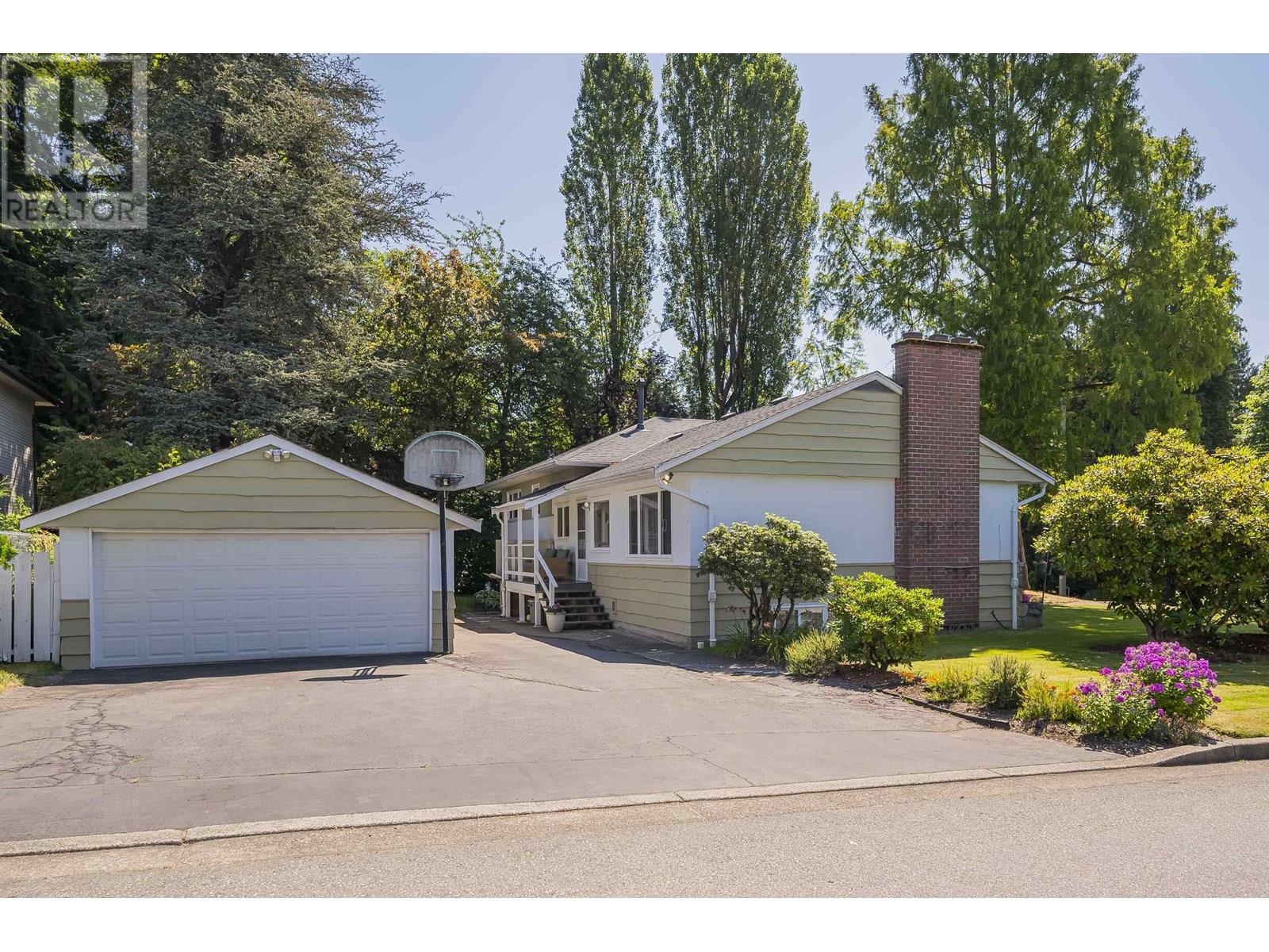 541 Cochrane Avenue, Coquitlam, British Columbia  V3J 2A3 - Photo 23 - R3031817