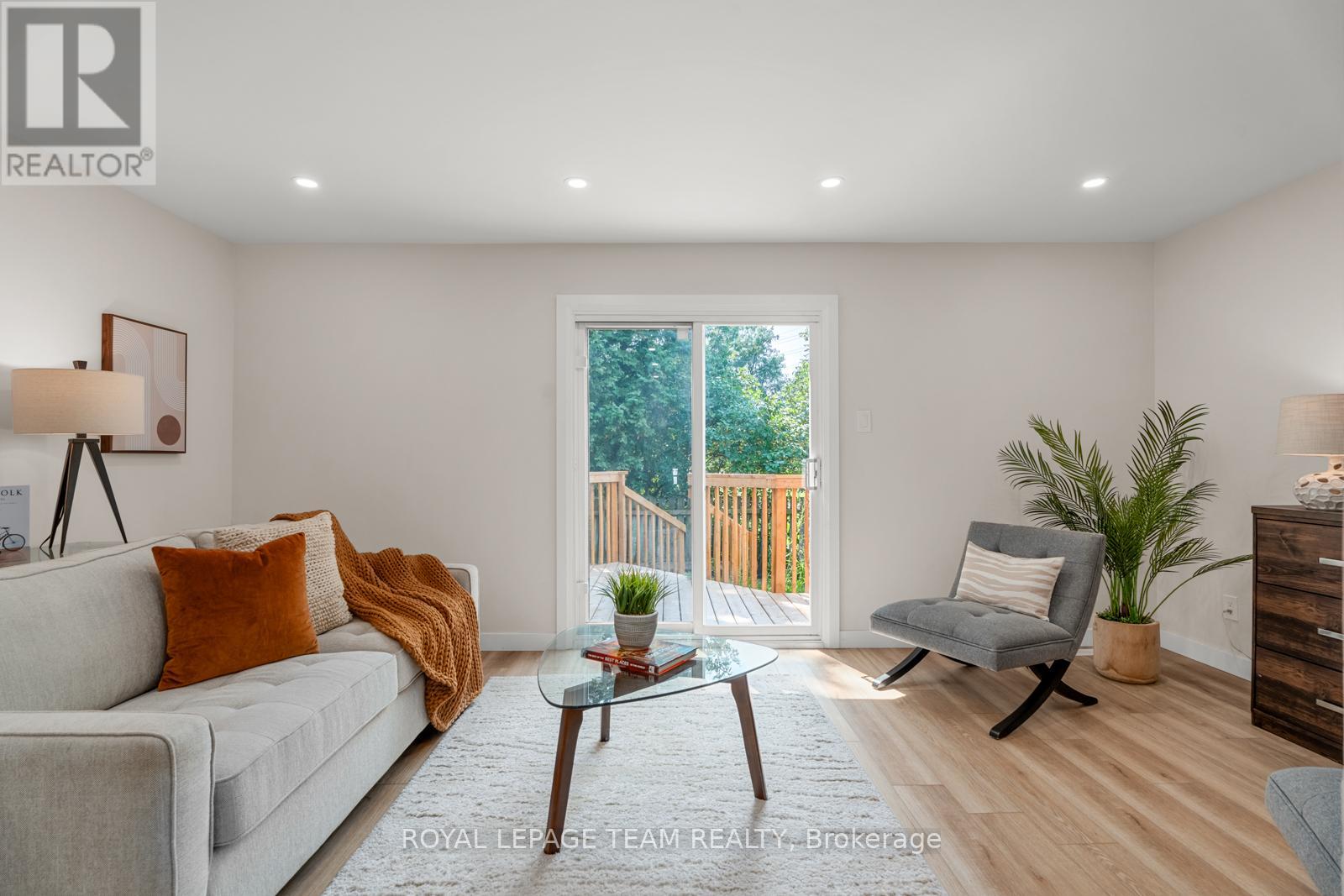 Property at 54 GREENBORO CRESCENT image 2