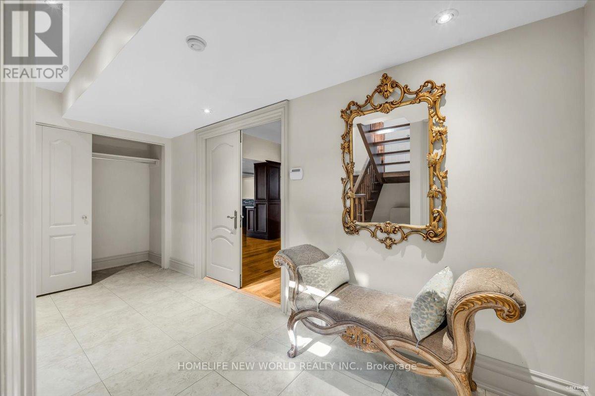 12 Denham Drive, Richmond Hill, Ontario  L4C 6J1 - Photo 41 - N12319615