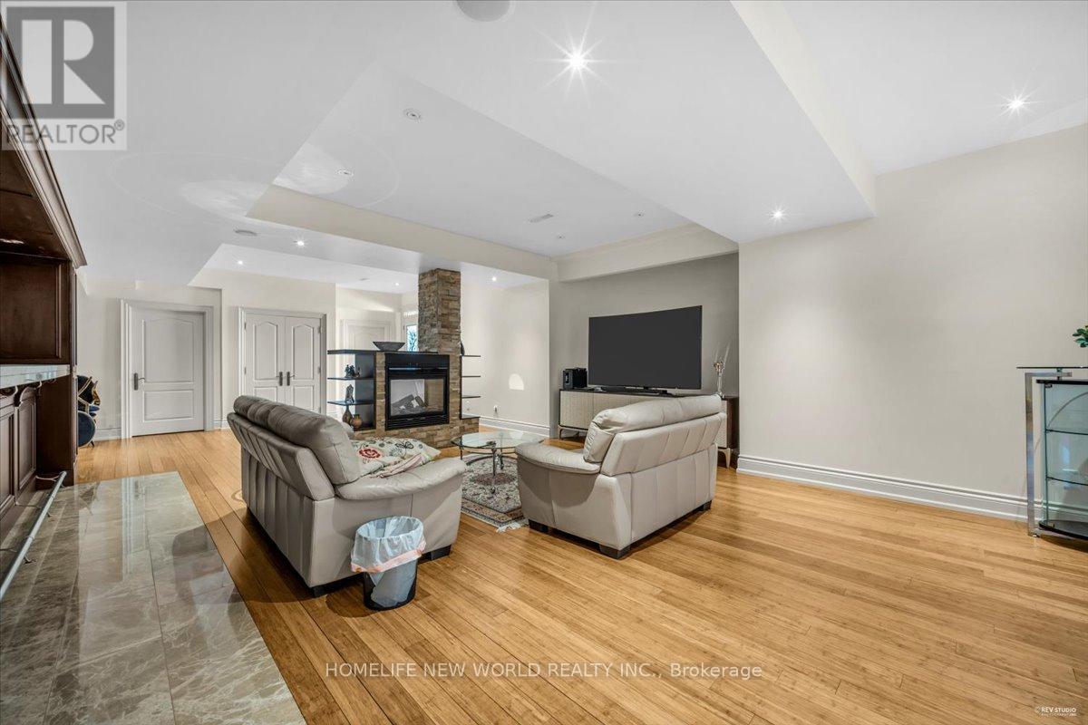 12 Denham Drive, Richmond Hill, Ontario  L4C 6J1 - Photo 44 - N12319615