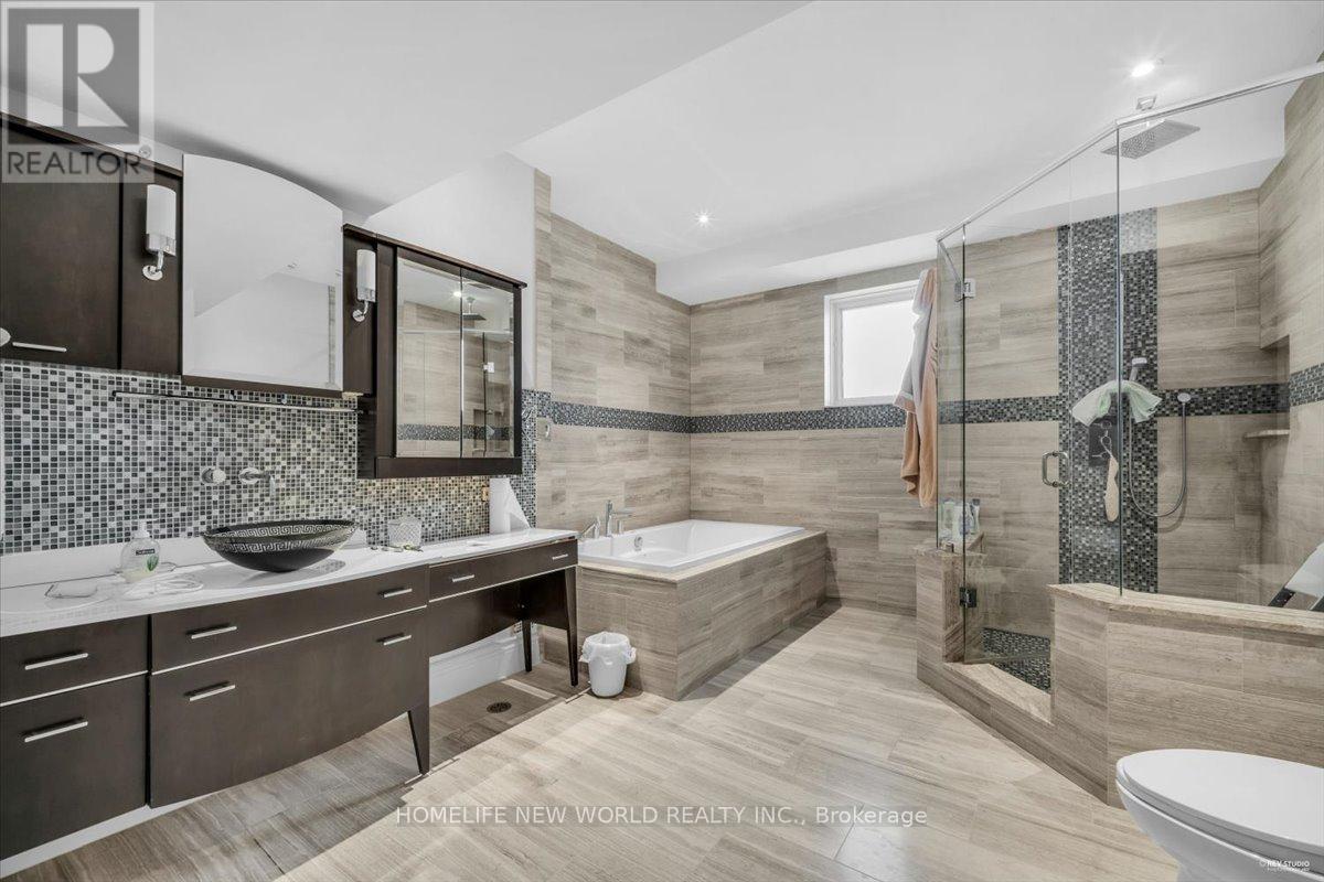 12 Denham Drive, Richmond Hill, Ontario  L4C 6J1 - Photo 46 - N12319615
