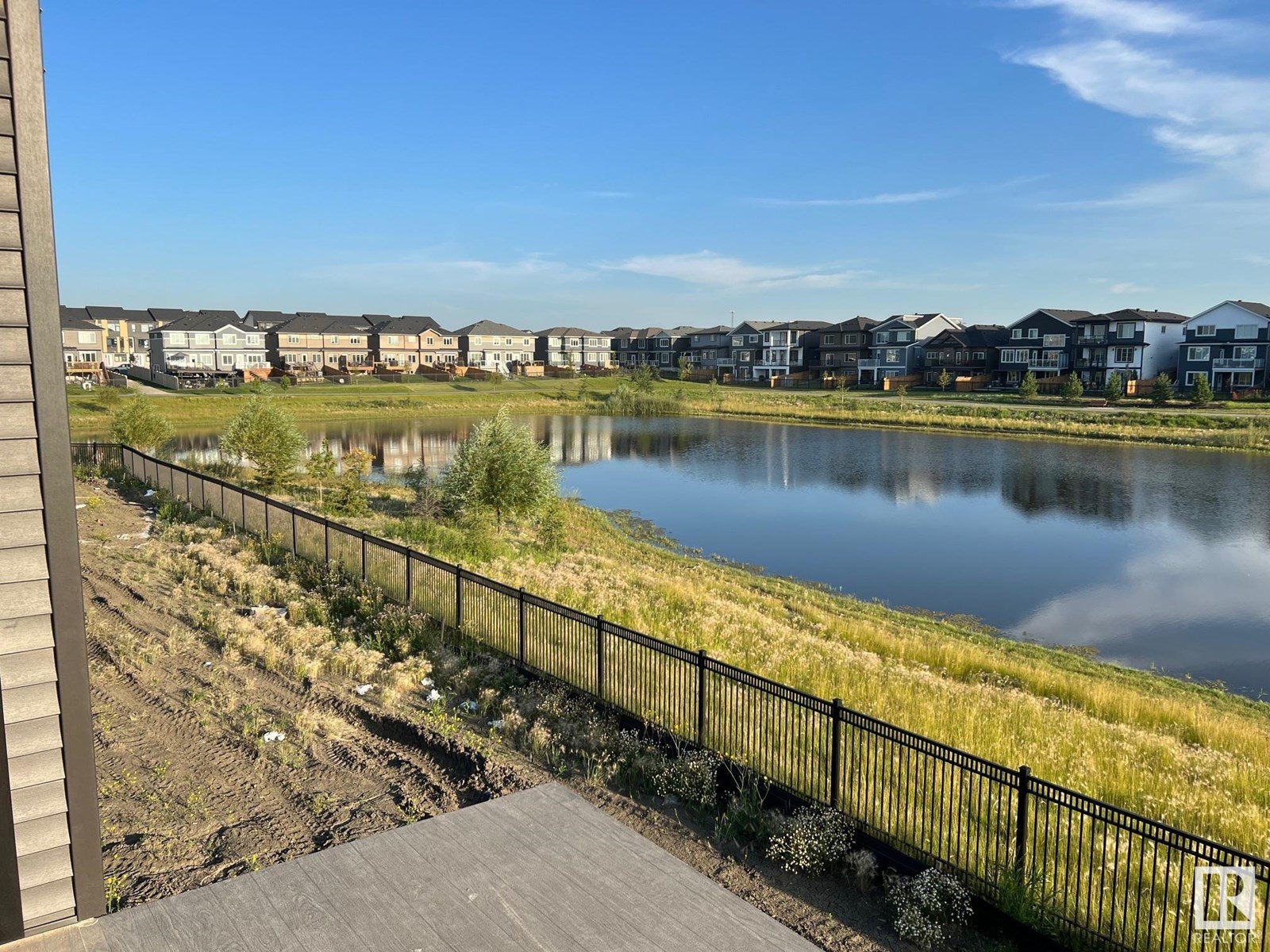 Property at 68 Eldridge PT image 4