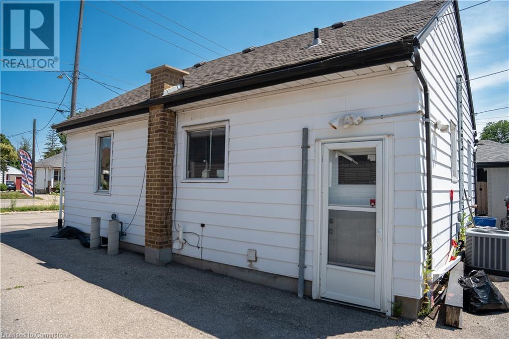 36 Charing Cross Street, Brantford, Ontario  N3R 2H2 - Photo 13 - 40756395
