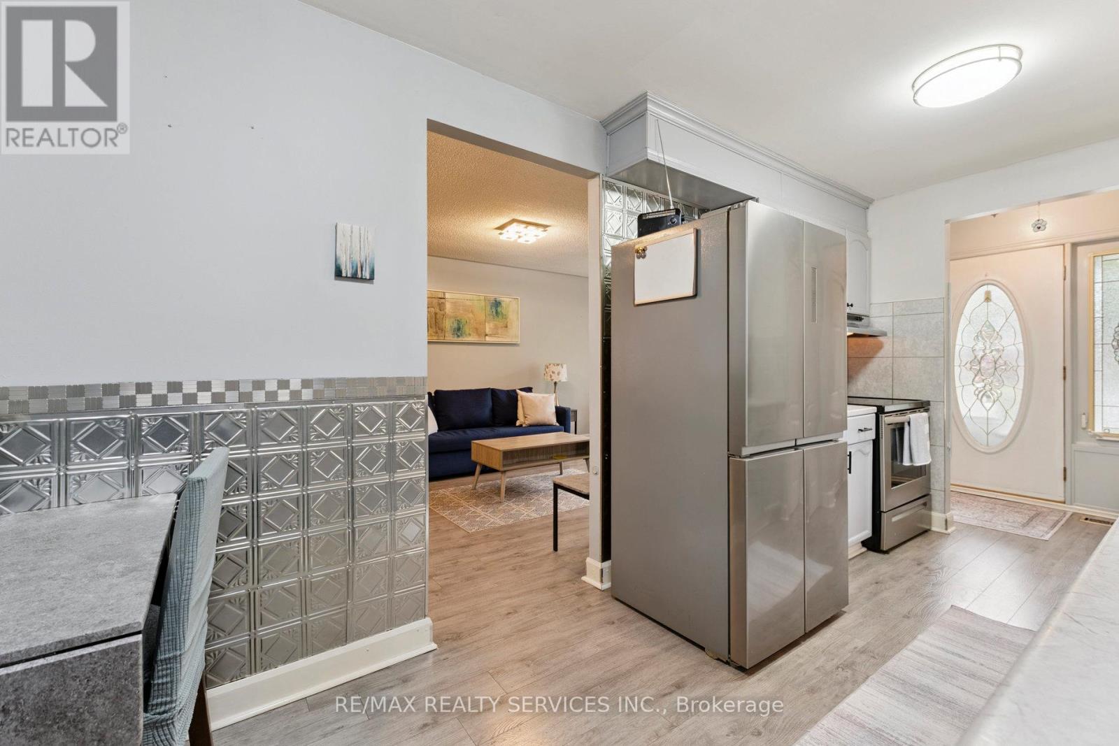 263 Bartley Bull Parkway, Brampton (Brampton East), Ontario  L6W 2L2 - Photo 14 - W12319624