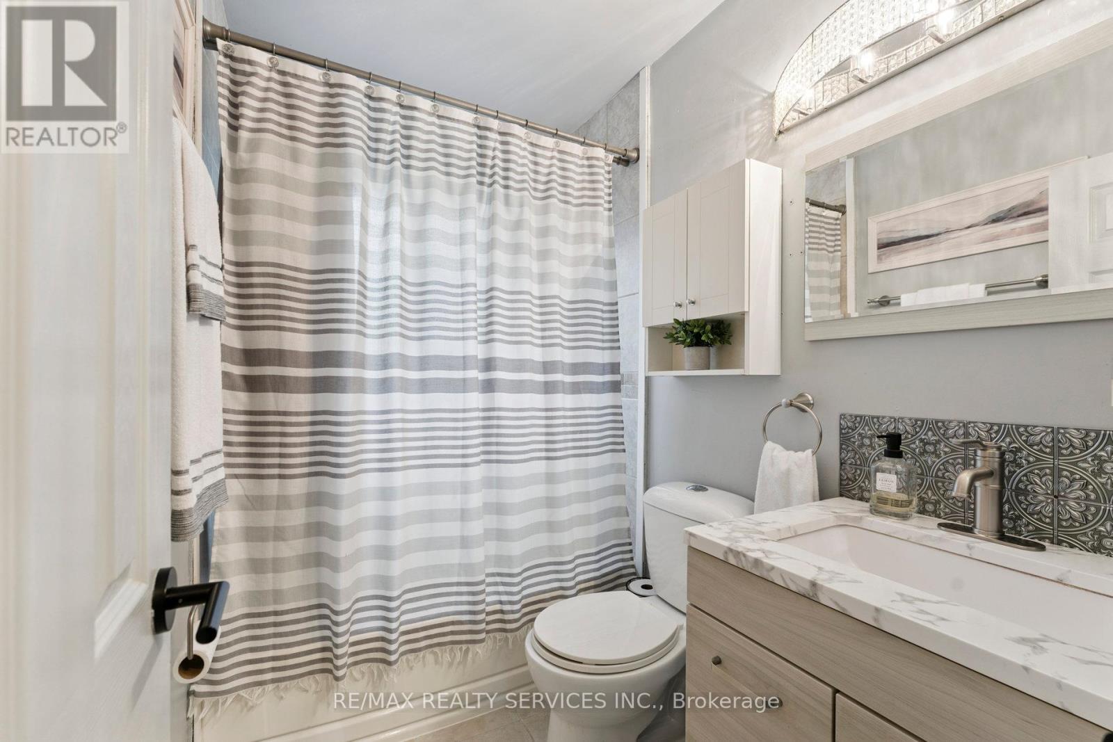263 Bartley Bull Parkway, Brampton (Brampton East), Ontario  L6W 2L2 - Photo 21 - W12319624