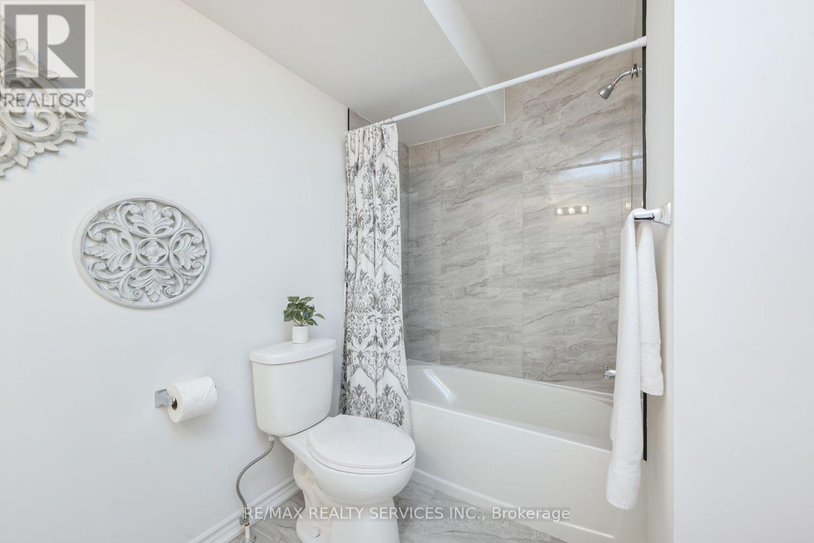 7 - 2179c Weston Road, Toronto, Ontario  M9N 0B5 - Photo 25 - W12319635