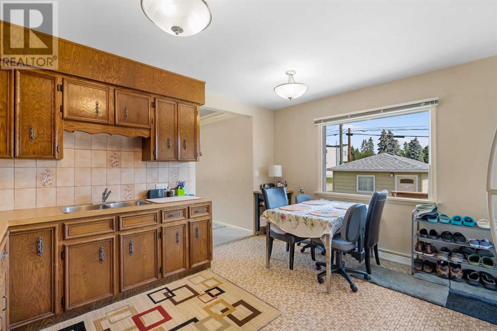 2140 Halifax Crescent Nw, Calgary, Alberta  T2M 4C7 - Photo 21 - A2244819