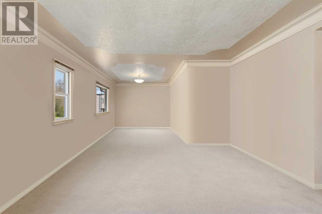 2140 Halifax Crescent Nw, Calgary, Alberta  T2M 4C7 - Photo 15 - A2244819