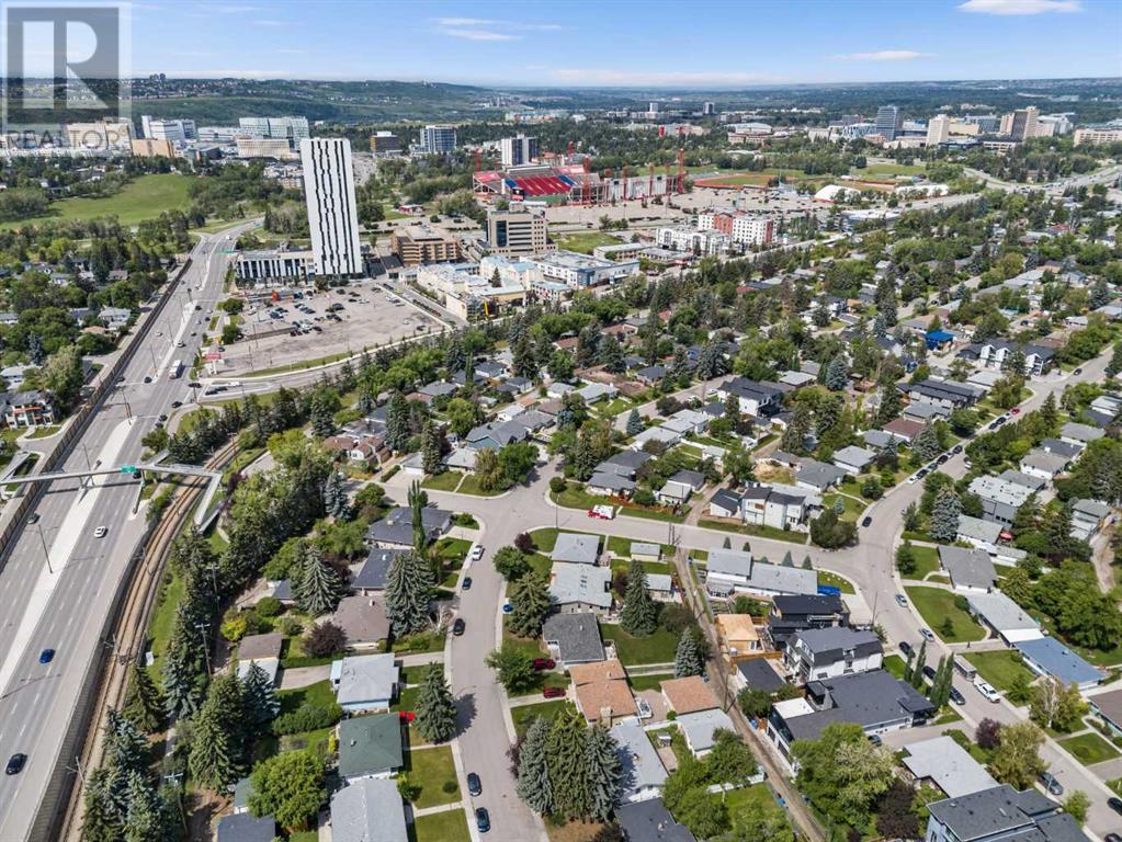 2140 Halifax Crescent Nw, Calgary, Alberta  T2M 4C7 - Photo 8 - A2244819