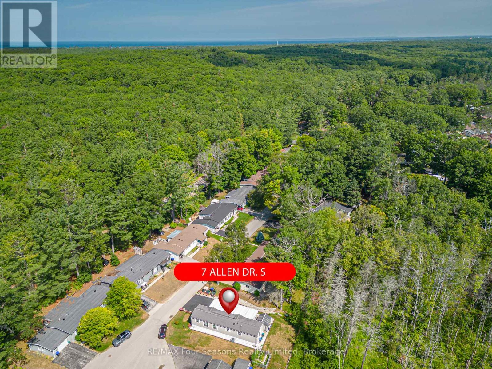 7 Allen Drive S, Wasaga Beach, Ontario  L9Z 1K5 - Photo 14 - S12319827