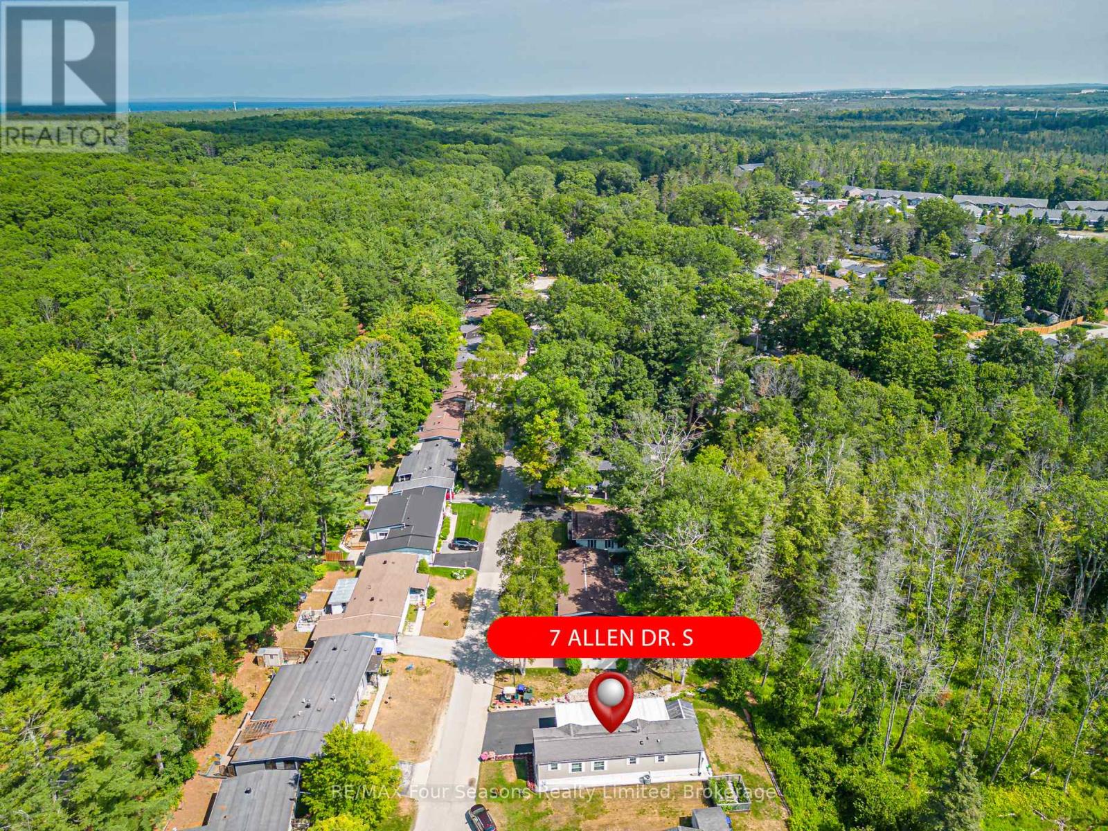 7 Allen Drive S, Wasaga Beach, Ontario  L9Z 1K5 - Photo 13 - S12319827