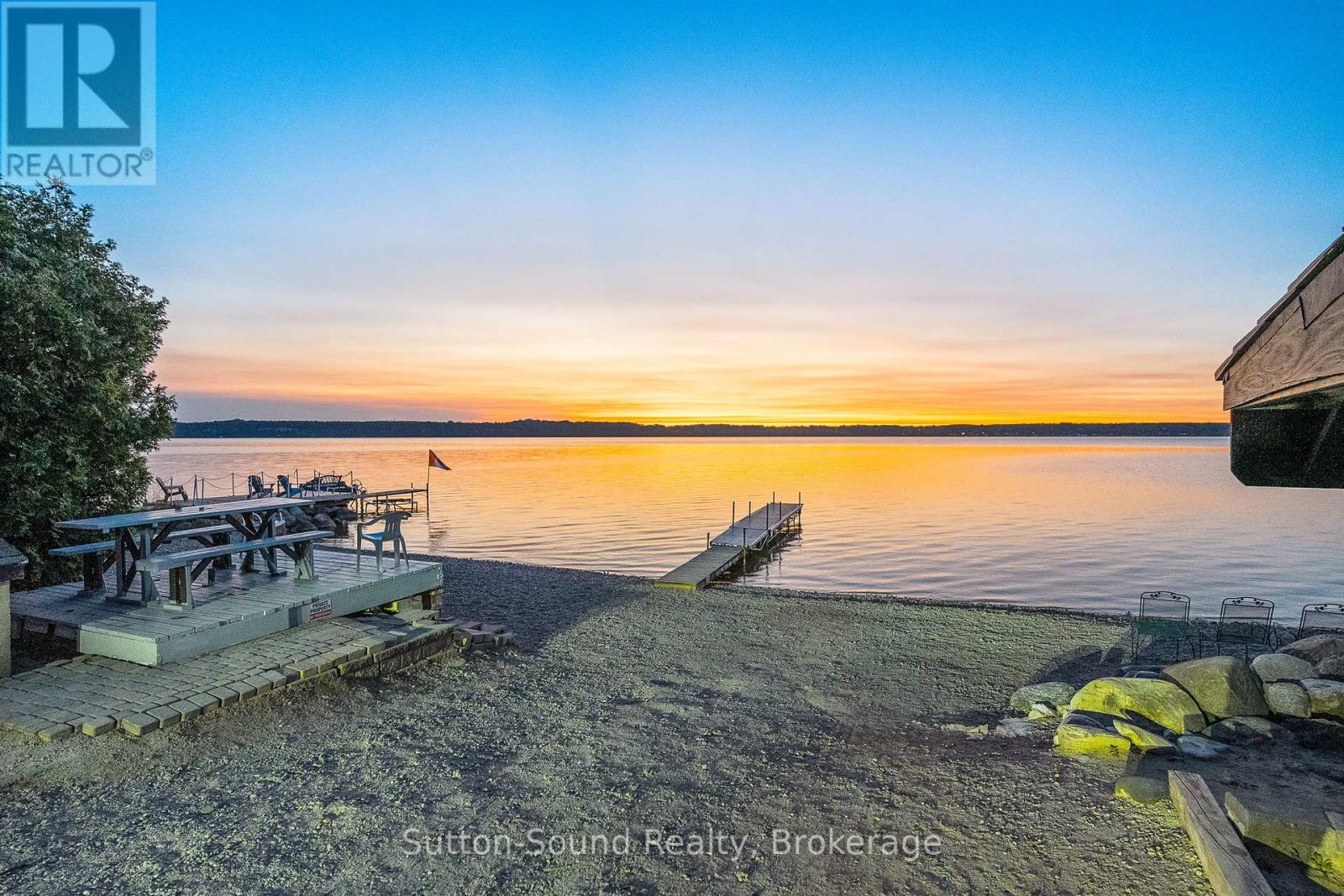 110 Sunset Boulevard, Georgian Bluffs, Ontario  N0H 2T0 - Photo 40 - X12049217