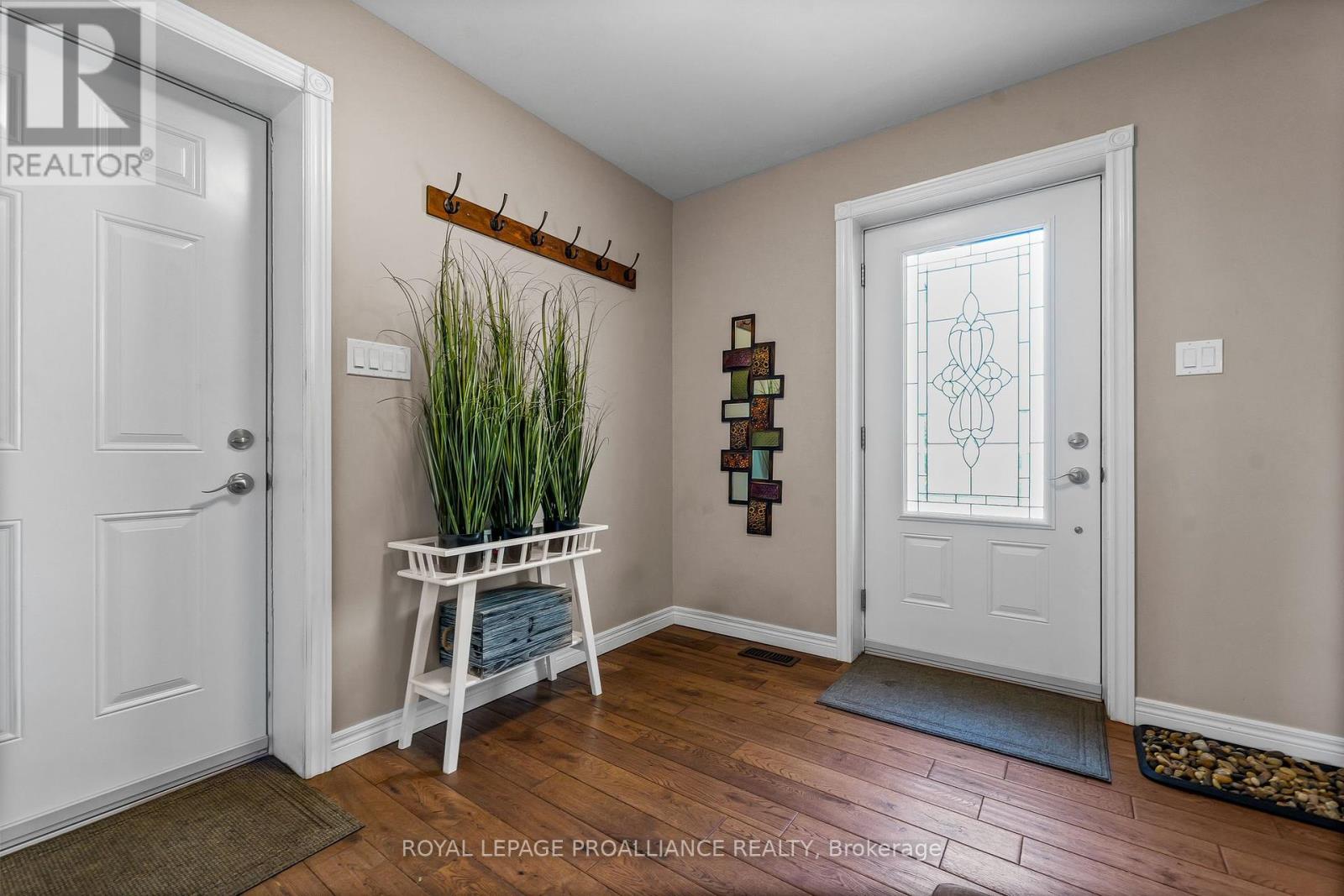 1526 County Road 2, Otonabee-South Monaghan, Ontario  K0L 1B0 - Photo 6 - X12319754