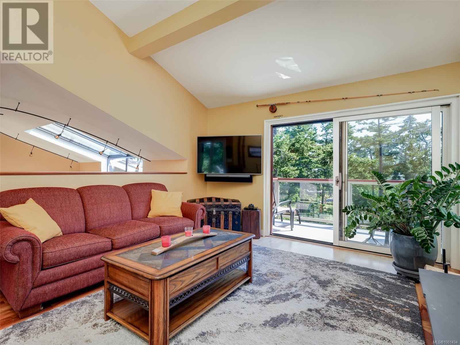 Property at 442 Grafton St image 3