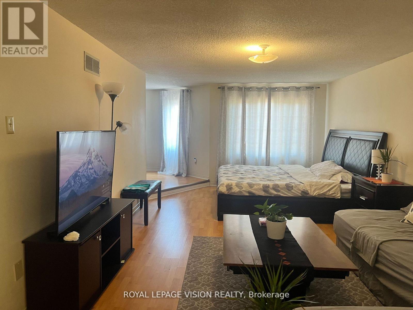 Upper - 2 Glenheather Terrace, Toronto, Ontario  M1B 5H3 - Photo 14 - E12319748