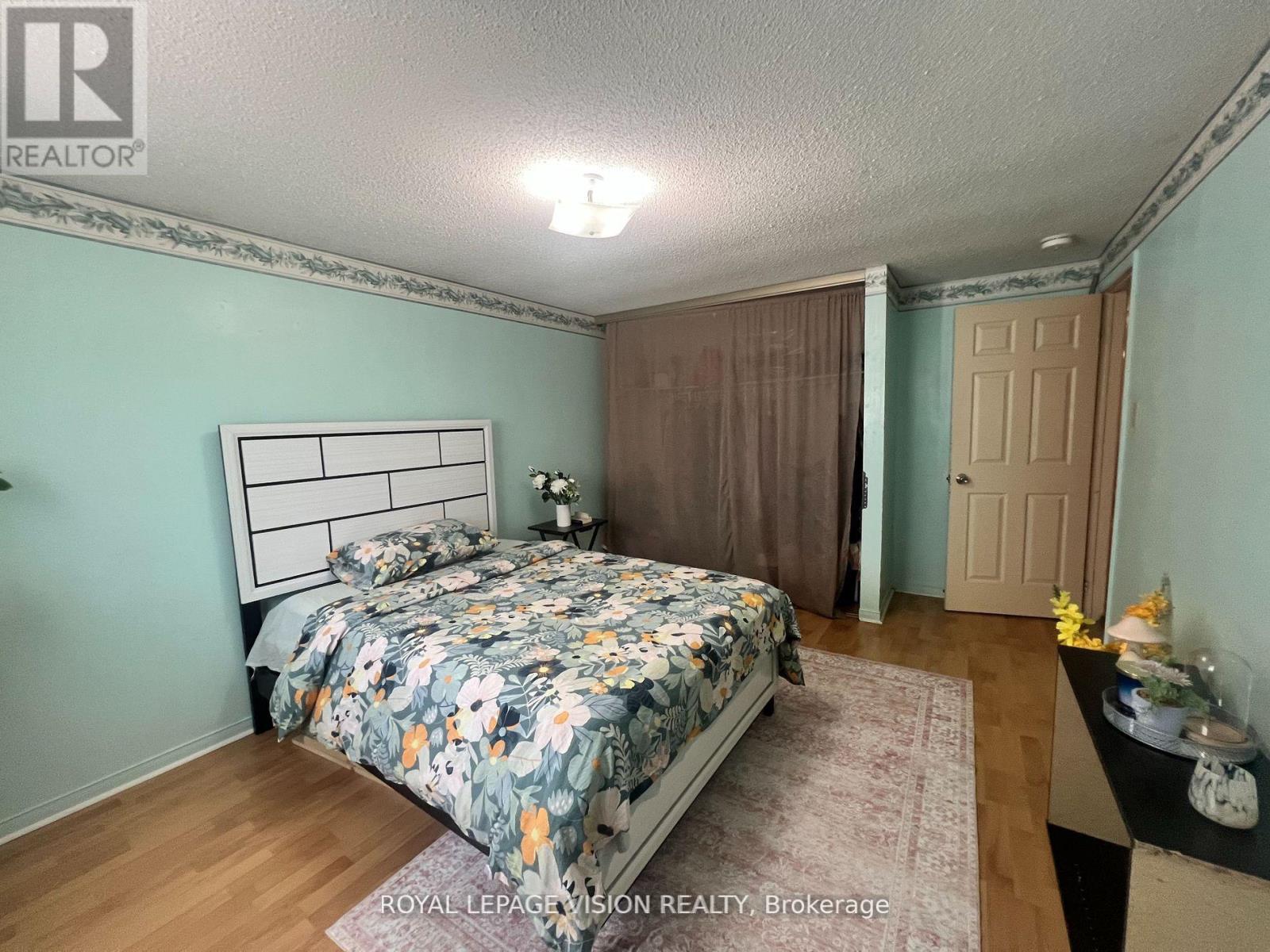 Upper - 2 Glenheather Terrace, Toronto, Ontario  M1B 5H3 - Photo 22 - E12319748