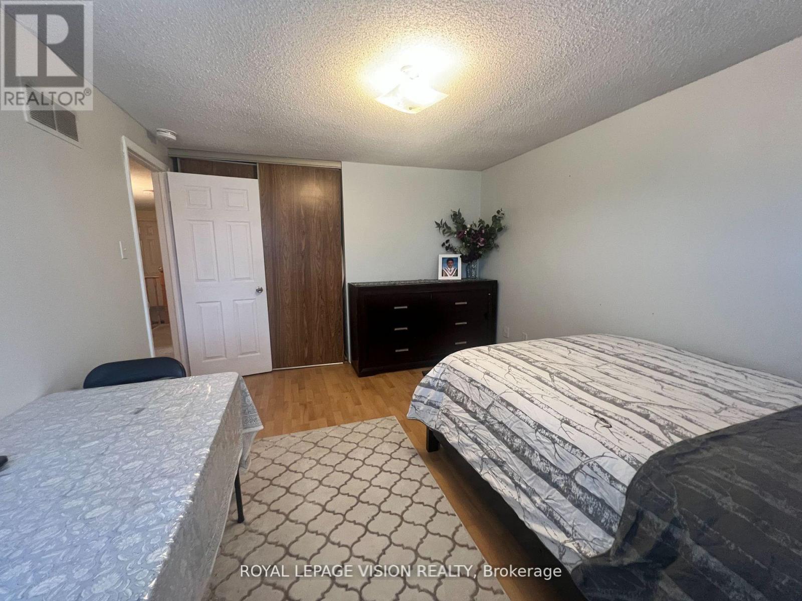 Upper - 2 Glenheather Terrace, Toronto, Ontario  M1B 5H3 - Photo 26 - E12319748