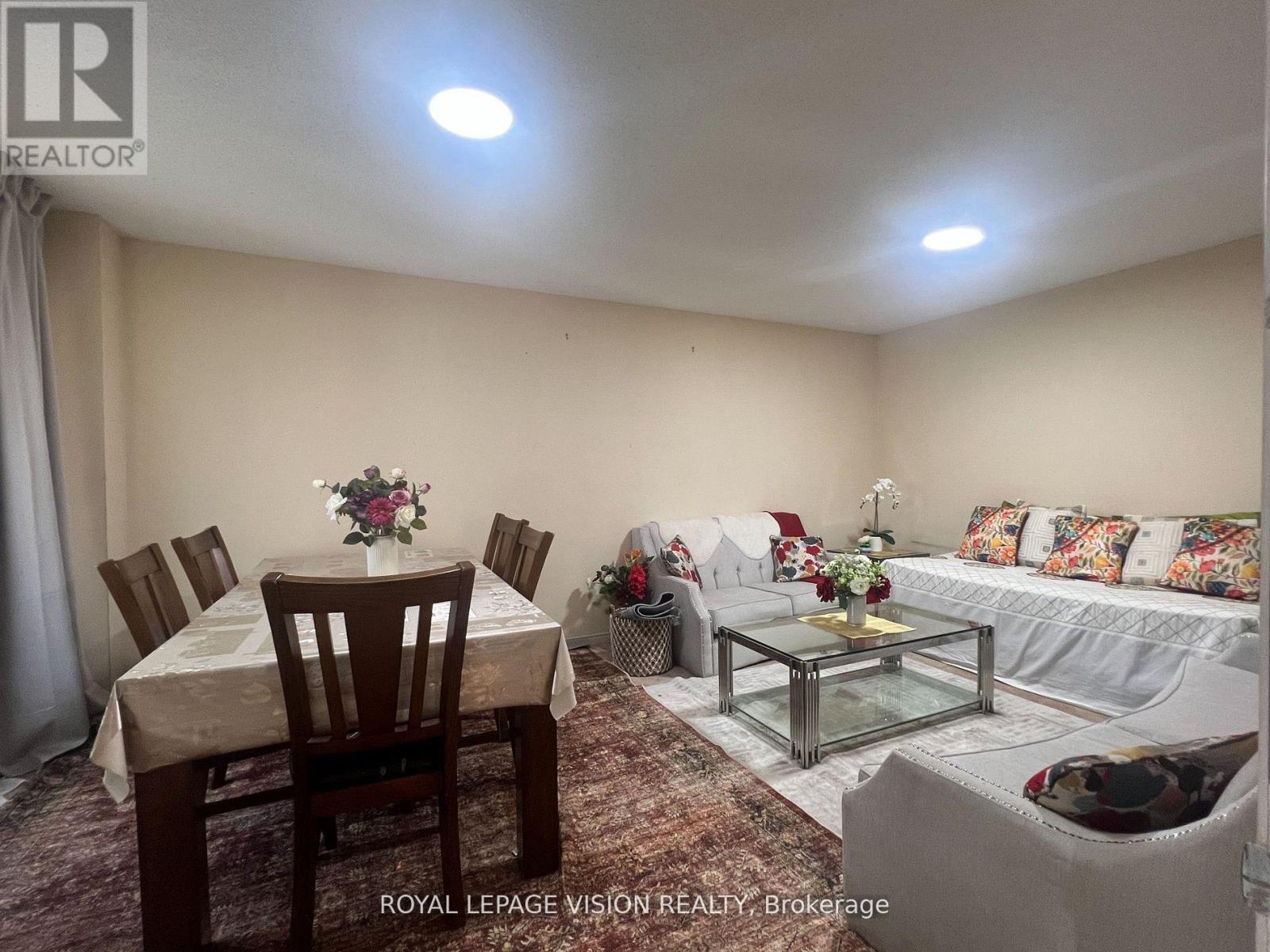 Upper - 2 Glenheather Terrace, Toronto, Ontario  M1B 5H3 - Photo 3 - E12319748
