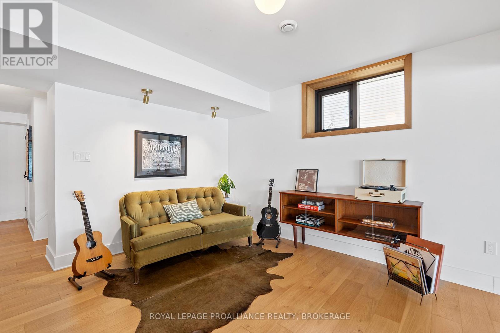 1111 Heron Lane, Frontenac, Ontario  K0H 1X0 - Photo 34 - X12318353