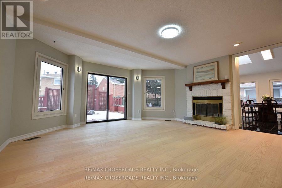 Upper Level - 72 Kerrigan Crescent, Markham, Ontario  L3R 7S7 - Photo 8 - N12319811