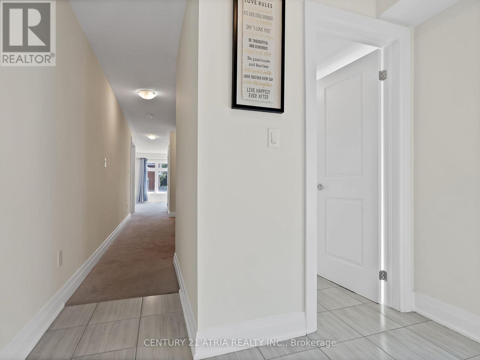 Property at 101 GRIDIRON GATE image 3