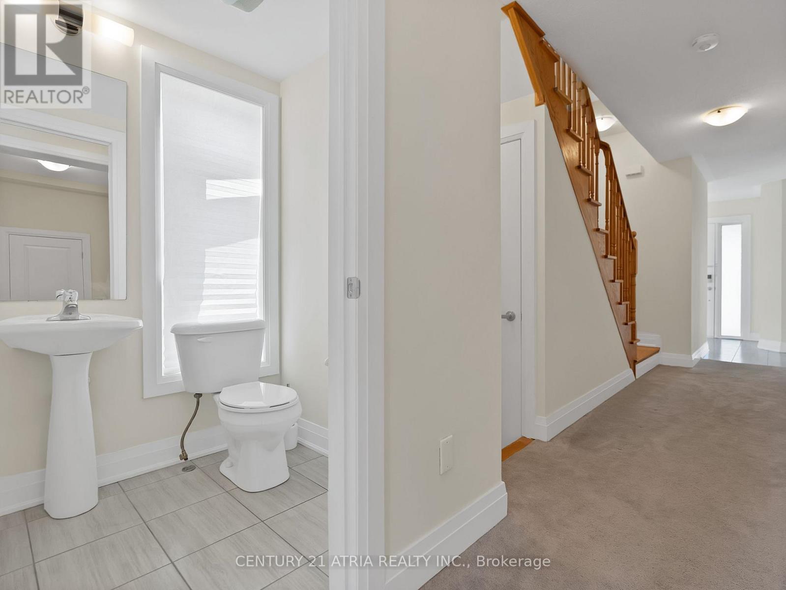 Property at 101 GRIDIRON GATE image 4