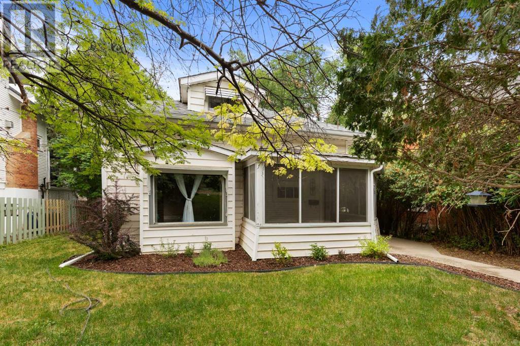 Property at 118 2 Street SW image 2
