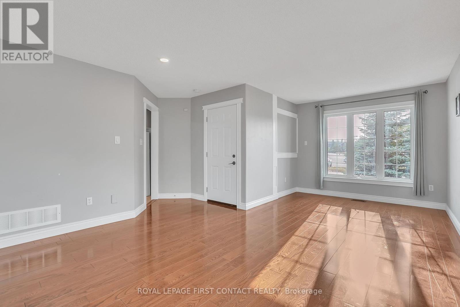 Upper - 81 Livingstone Street E, Barrie, Ontario  L4M 6Y2 - Photo 6 - S12319755