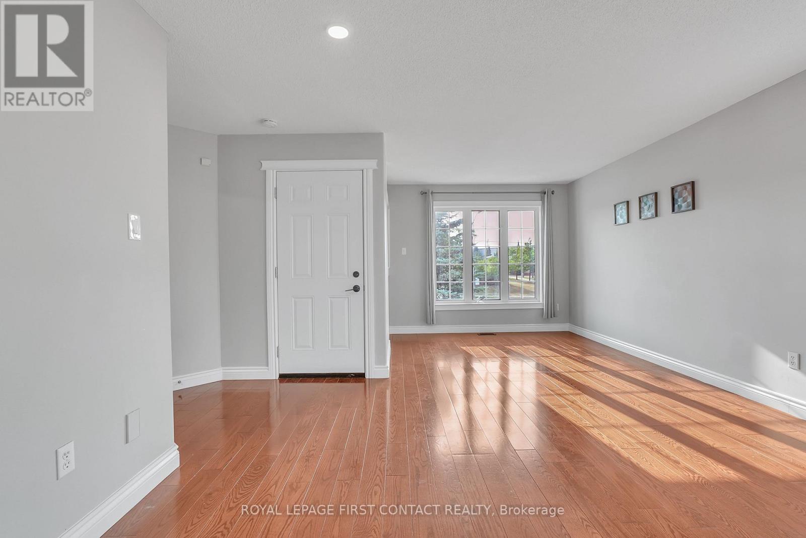 Upper - 81 Livingstone Street E, Barrie, Ontario  L4M 6Y2 - Photo 7 - S12319755