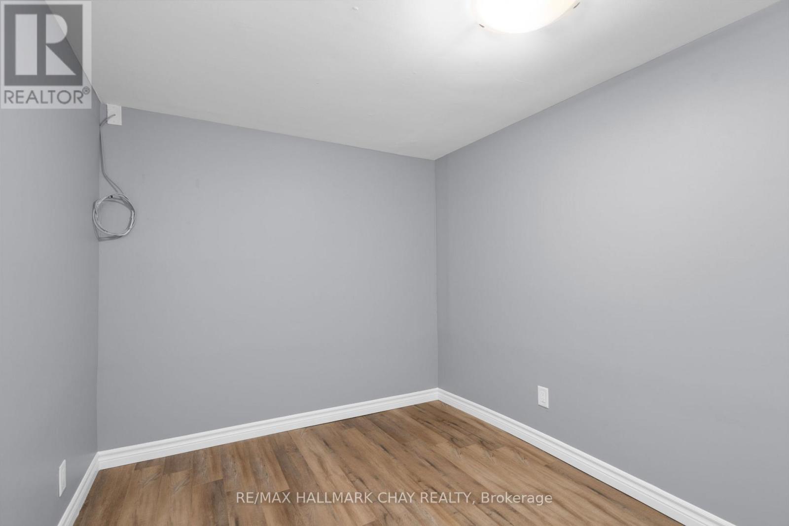 61 Corbett Drive, Barrie, Ontario  L4M 5V6 - Photo 15 - S12319775