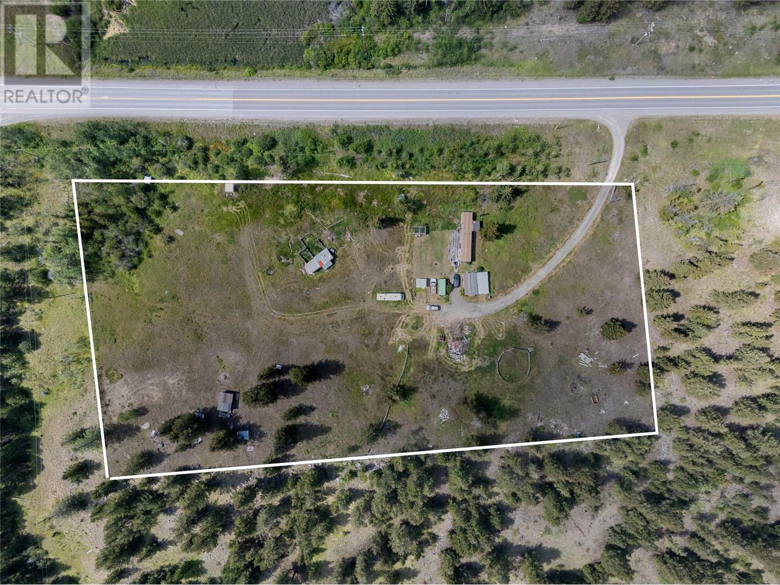 8832 CARIBOO  97 Highway, clinton, British Columbia