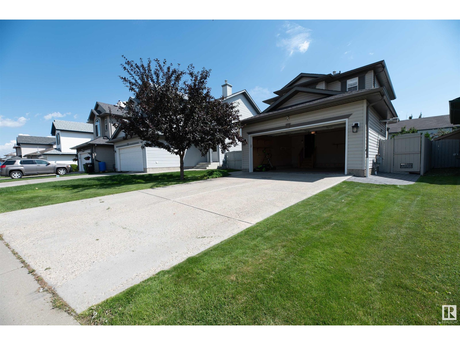3729 138A AV NW, Edmonton, Alberta