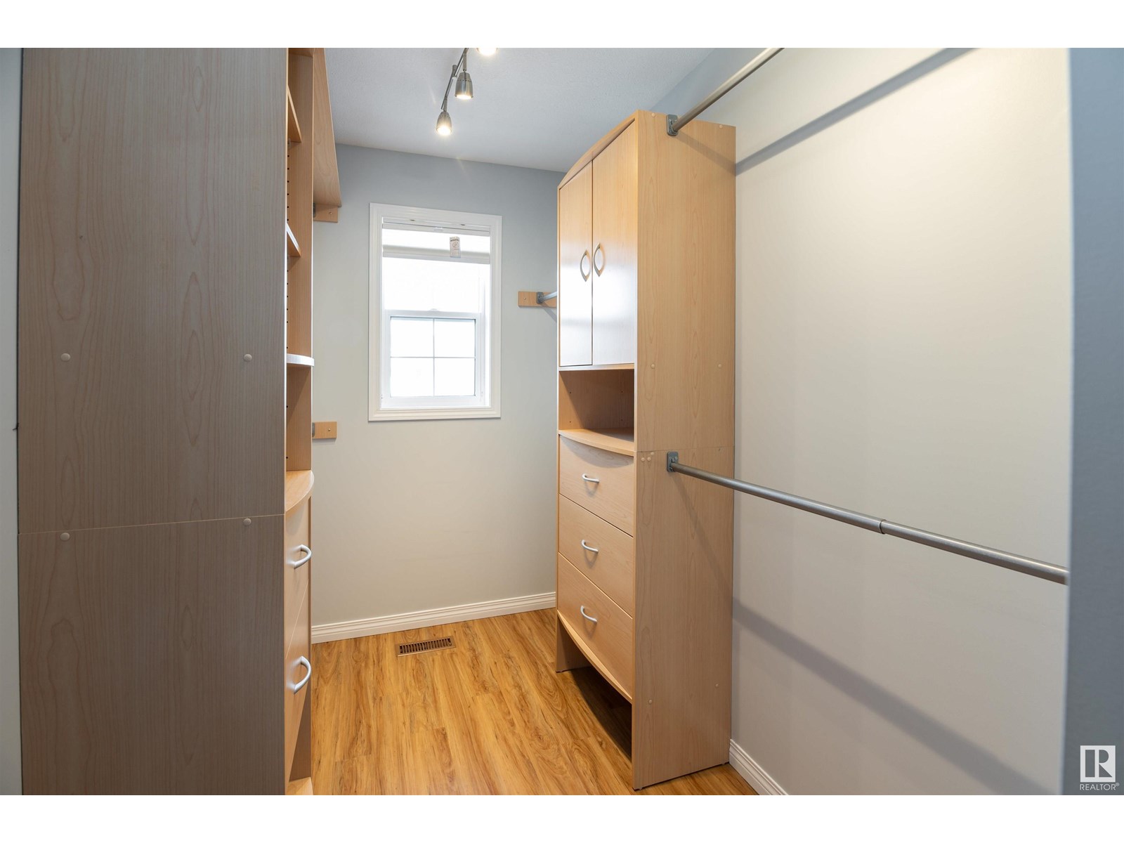3729 138a Av Nw, Edmonton, Alberta  T5Y 3G6 - Photo 12 - E4450773
