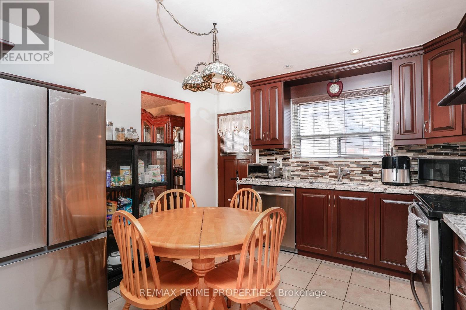 81 Silverstone Drive, Toronto, Ontario  M9V 3G4 - Photo 17 - W12319800
