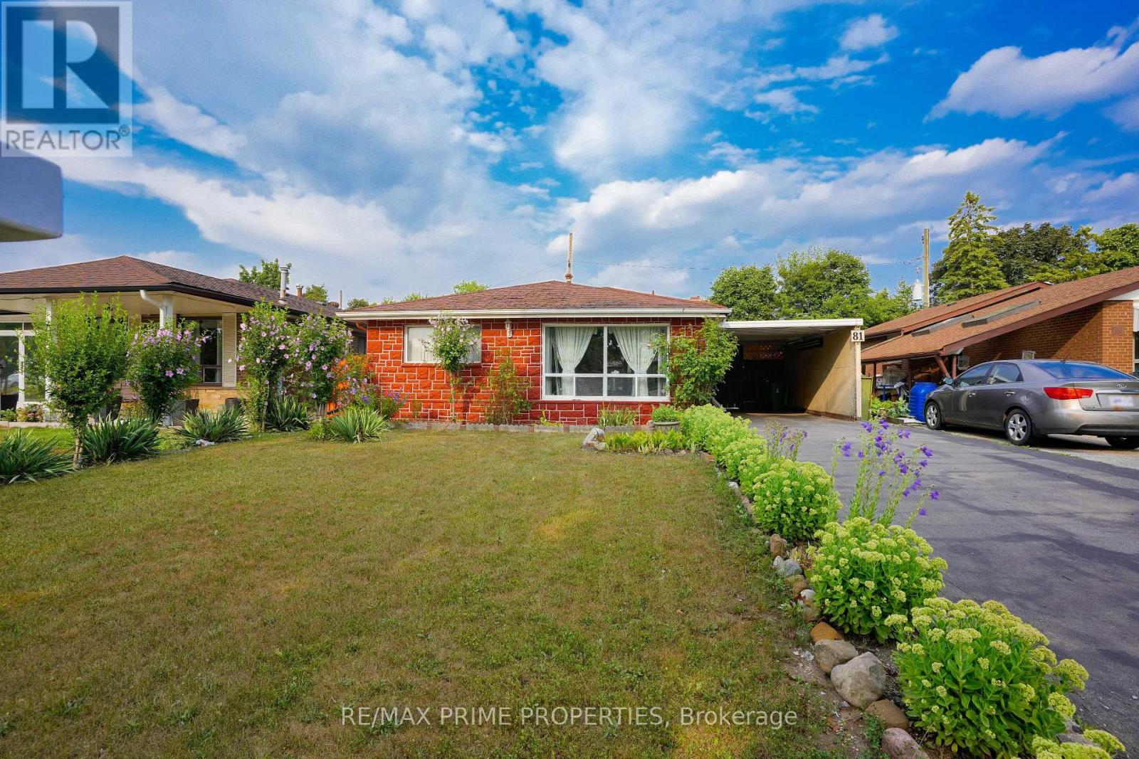 81 Silverstone Drive, Toronto, Ontario  M9V 3G4 - Photo 2 - W12319800