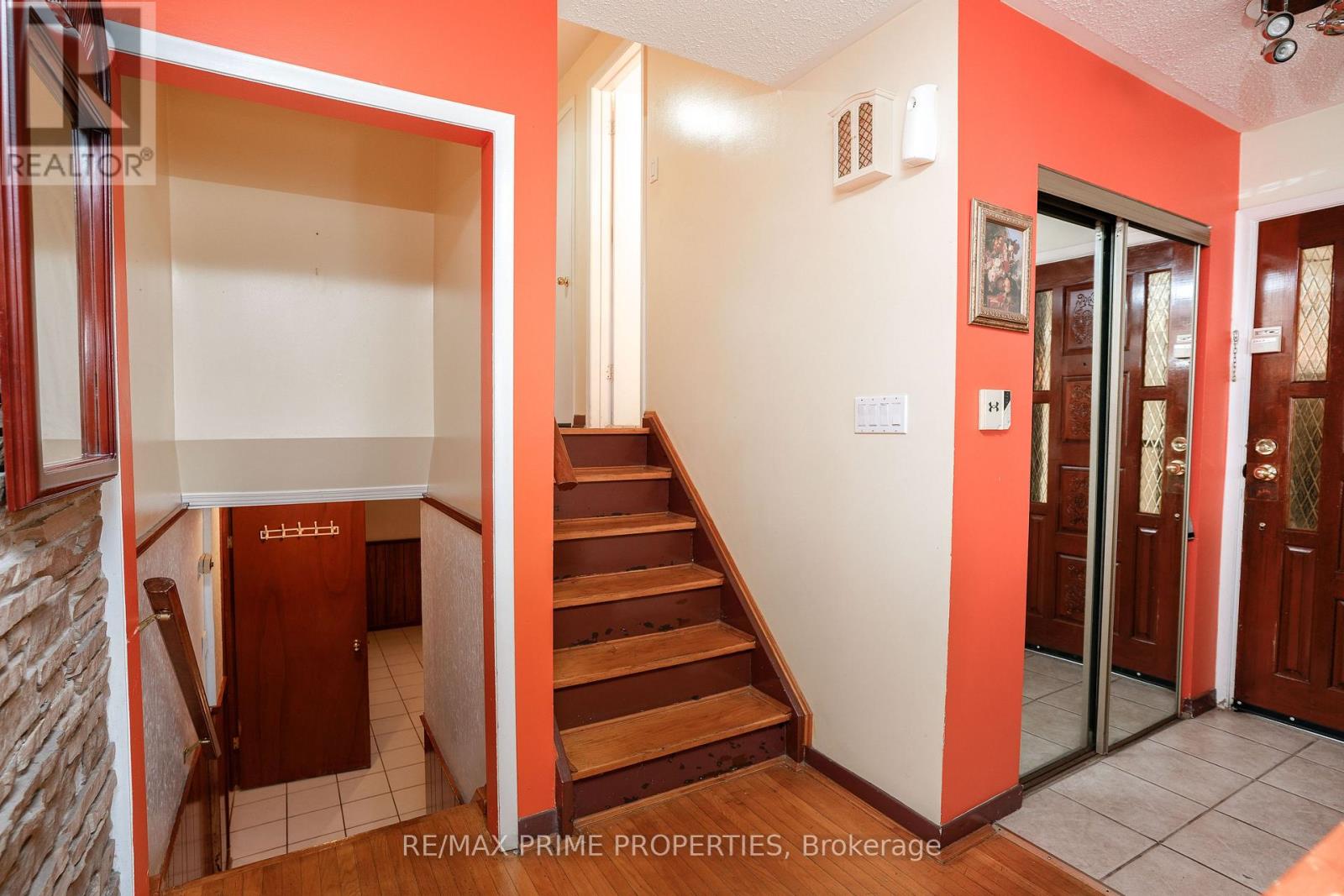 81 Silverstone Drive, Toronto, Ontario  M9V 3G4 - Photo 22 - W12319800