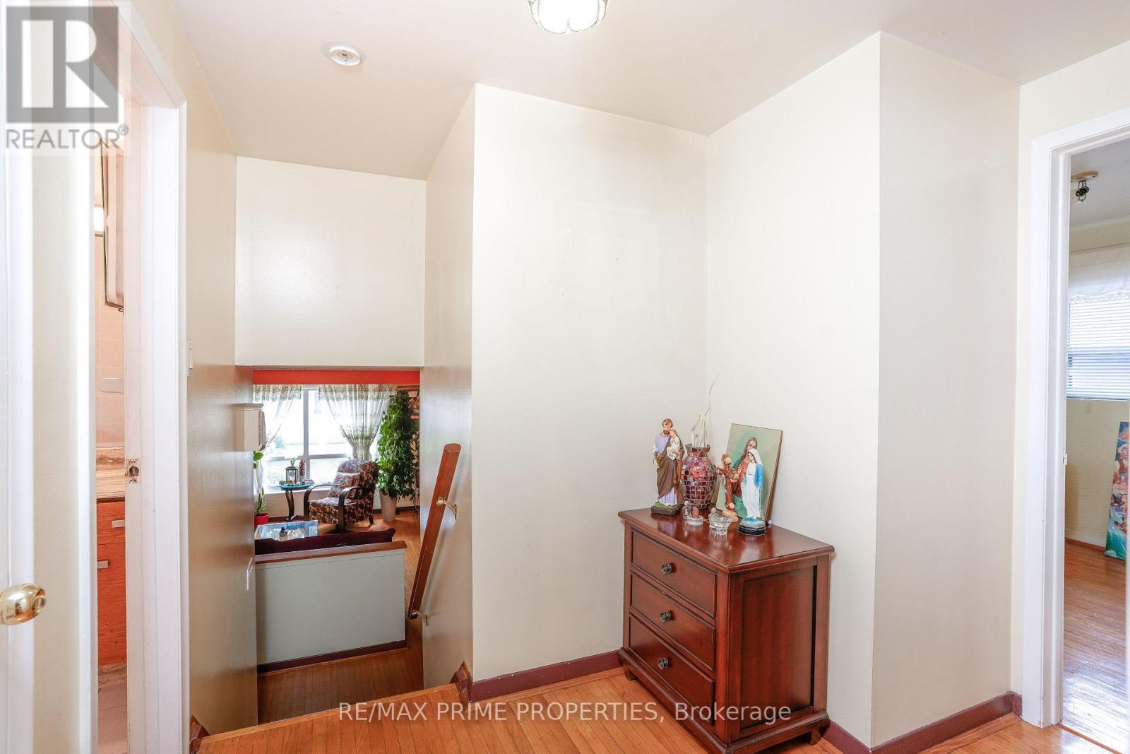 81 Silverstone Drive, Toronto, Ontario  M9V 3G4 - Photo 23 - W12319800