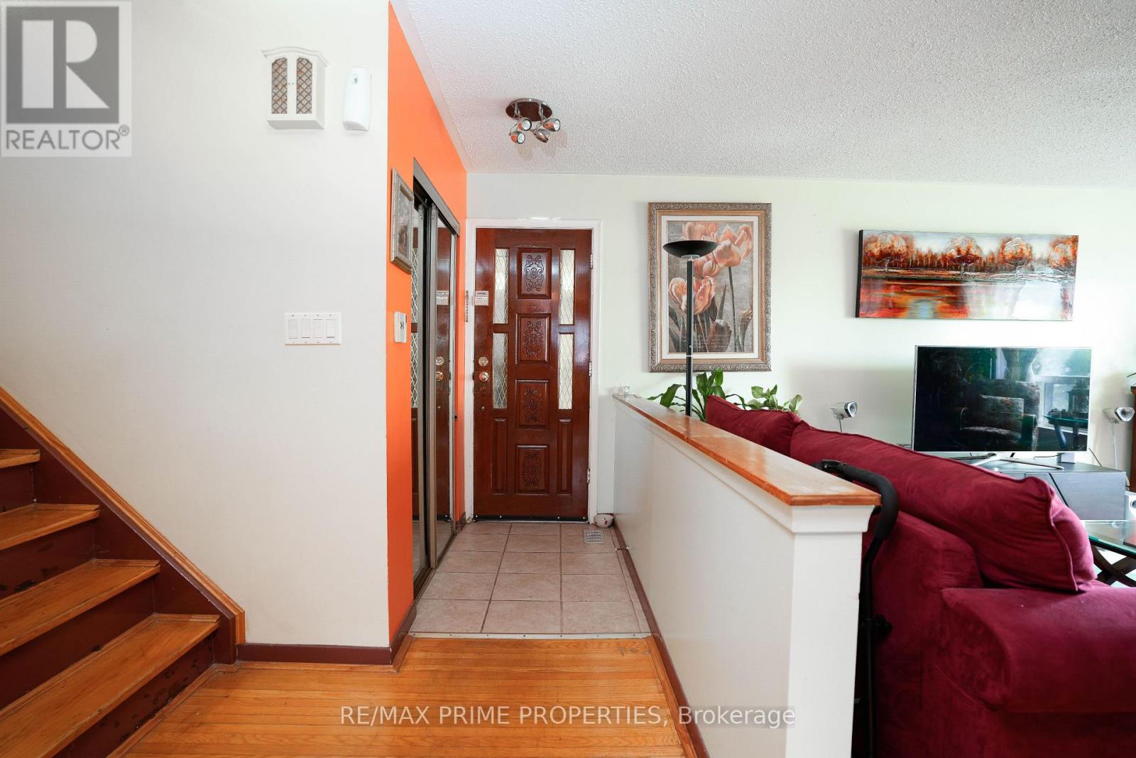 81 Silverstone Drive, Toronto, Ontario  M9V 3G4 - Photo 9 - W12319800