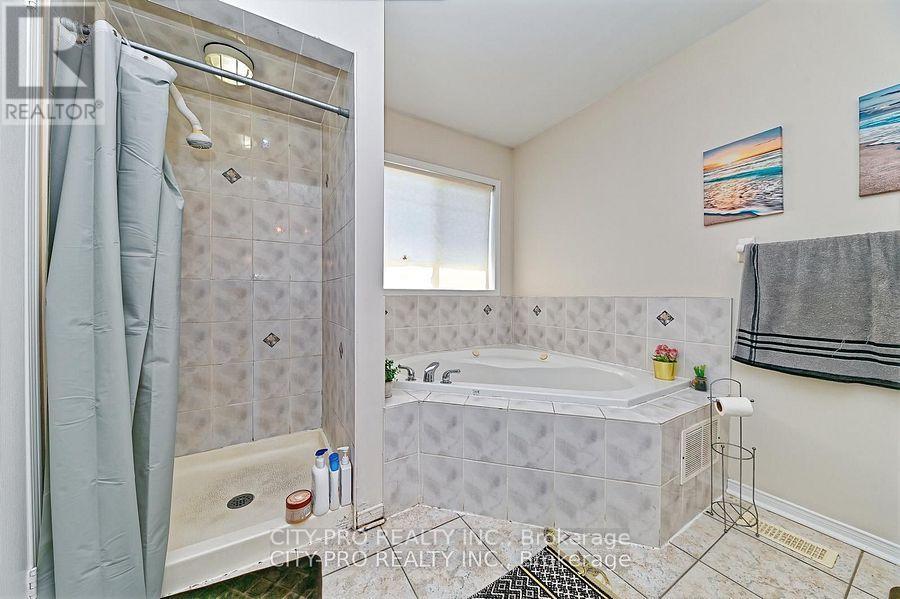 7302 Rosehurst Drive, Mississauga, Ontario  L5N 8H1 - Photo 32 - W12319834