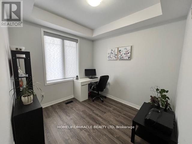 301 Equestrian Way, Cambridge, Ontario  N3E 0C7 - Photo 10 - X12319697