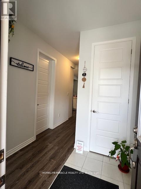 301 Equestrian Way, Cambridge, Ontario  N3E 0C7 - Photo 11 - X12319697