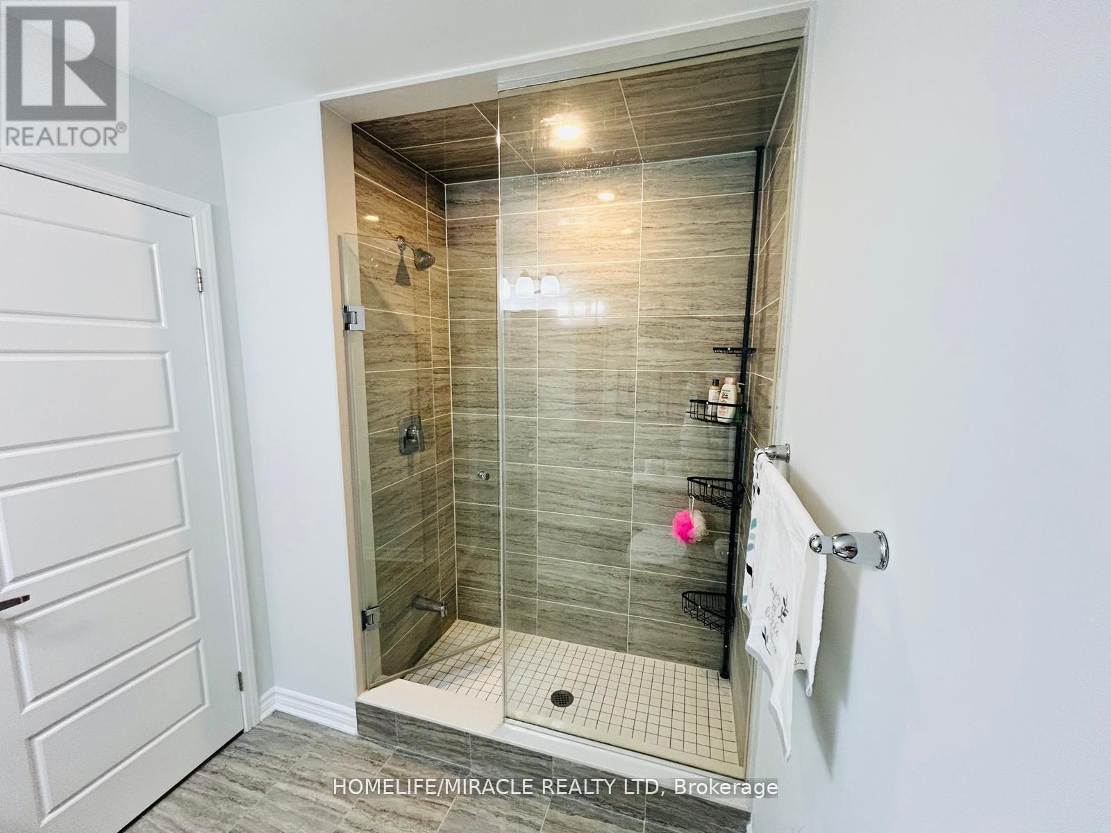 301 Equestrian Way, Cambridge, Ontario  N3E 0C7 - Photo 19 - X12319697