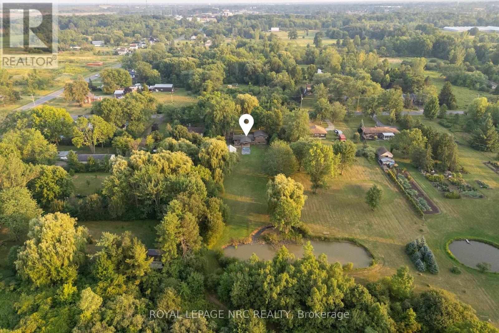 2432 Port Robinson Road, Thorold, Ontario  L3B 5N5 - Photo 17 - X12319744