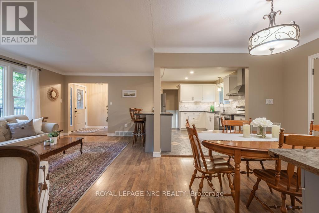 2432 Port Robinson Road, Thorold, Ontario  L3B 5N5 - Photo 25 - X12319744
